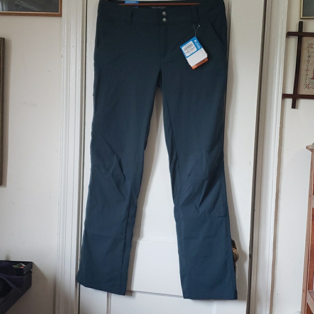 Columbia NWT Active Straight Leg Stretch Pants 10R